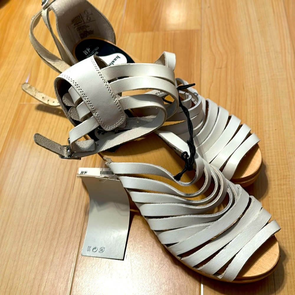 Swedish hasbeens 8 white new no tags, leather
